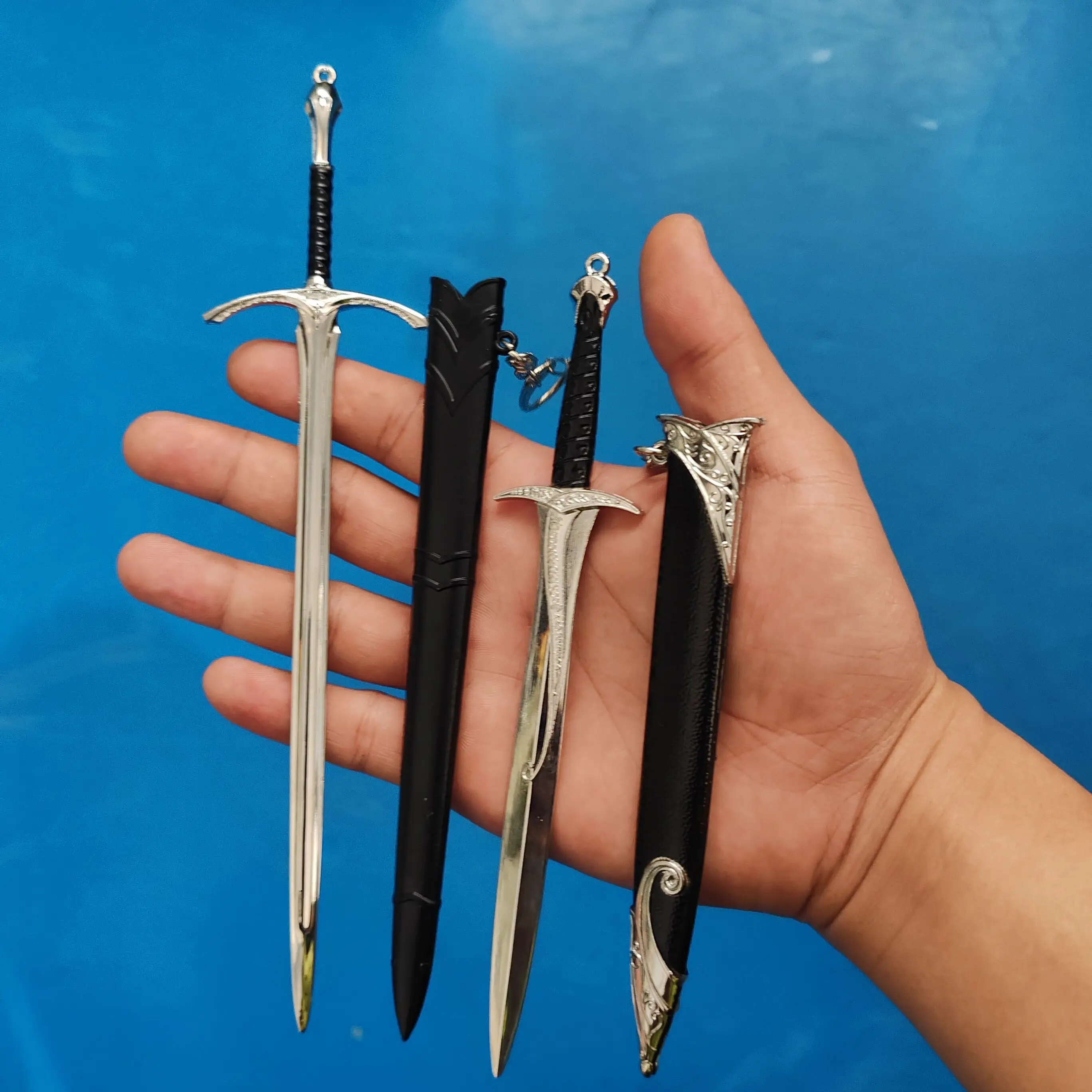 22 cm Middle-earth Metal Sword Keychain 4