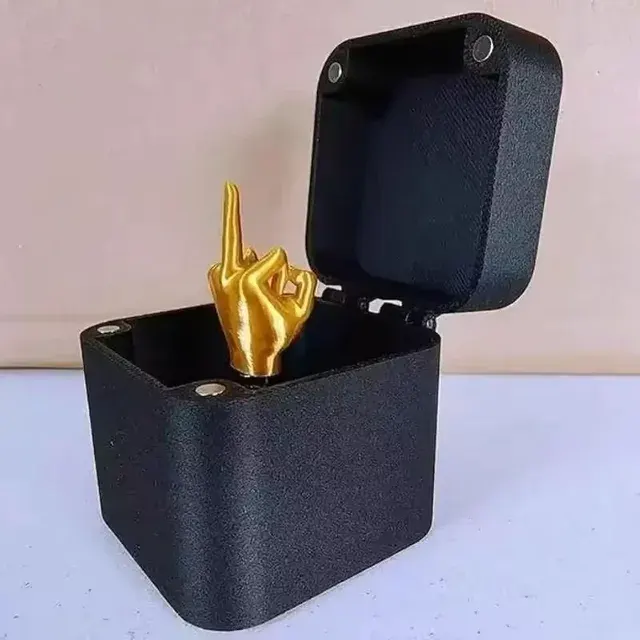 Pop-Up Joke Surprise Gift Box 3