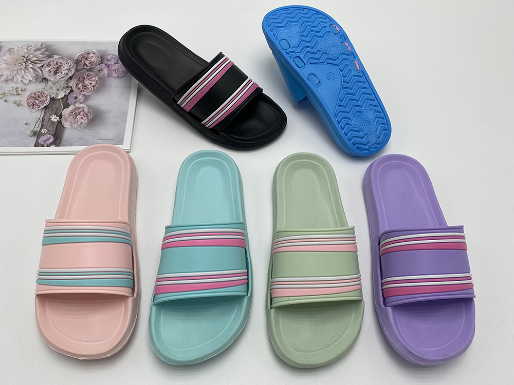 Thick Sole Cushioned Women's Slides 3