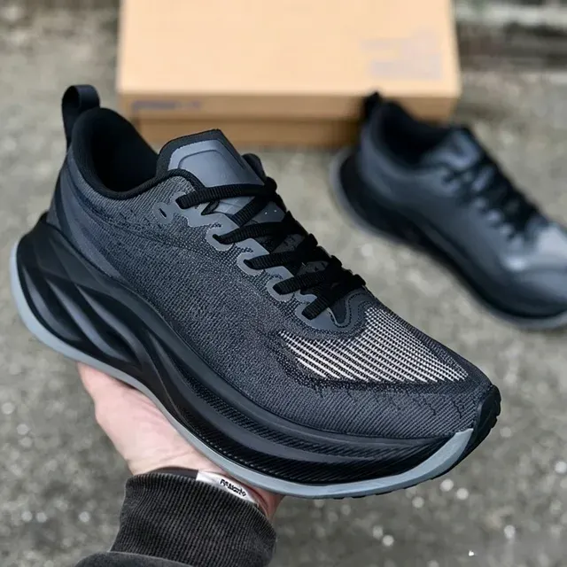 Men's and Women's Speed Running Shoes Mesh Cushioning 2