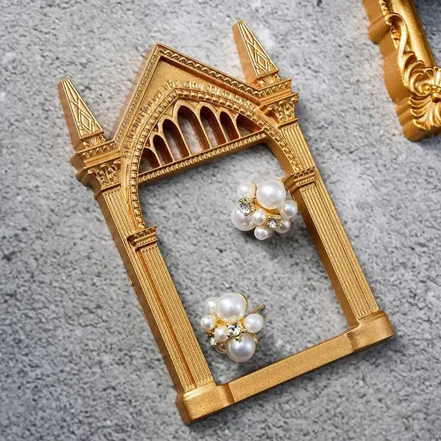 Shadow Box Frame 2