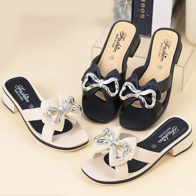 Non-Slip PVC Beach Slides for Women 1