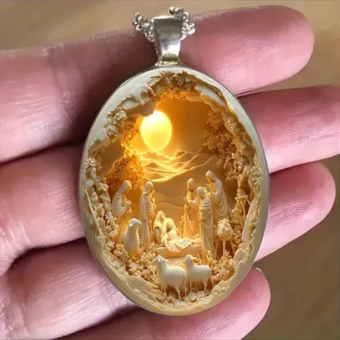Elegant Oval Glass Alloy Pendant Necklace