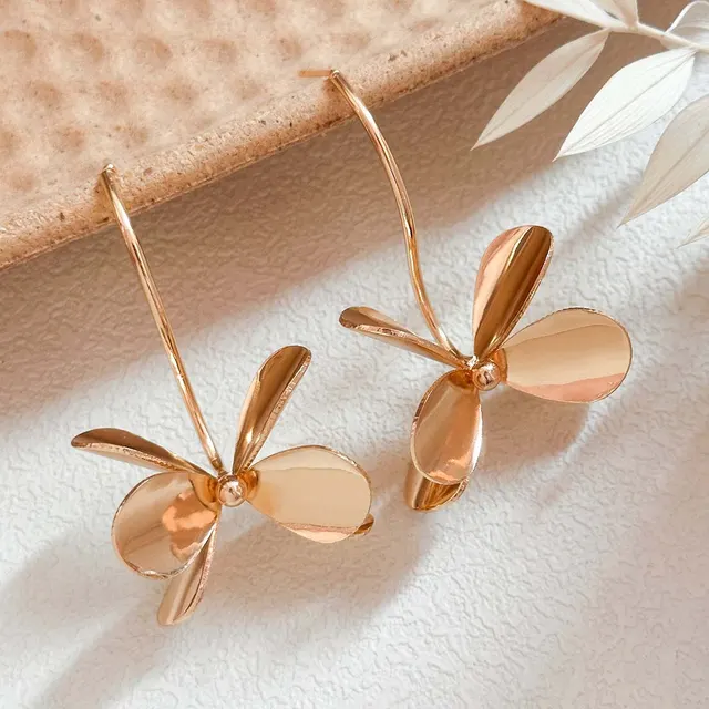 Leaf Drop Earrings 1