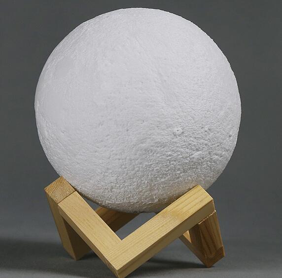 3D Printed Moon Night Light Color Changing 2