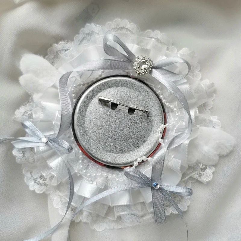 Anime-Abzeichen-Clip-Halterung 58-75mm Abzeichen-Pin-Display-Schutz für Ita-Taschen – Niedlicher Dekorativer 2