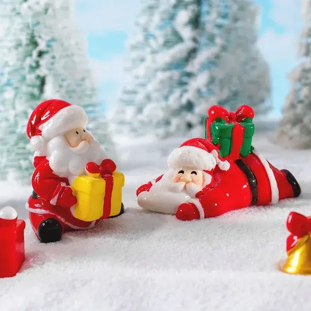 Resin Christmas Elf Figurine 4