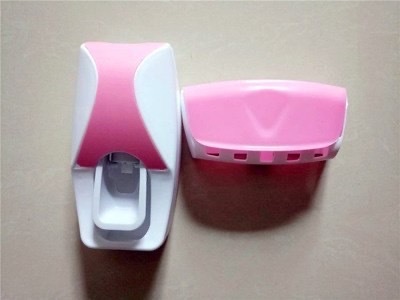 Plastic Family Toothpaste Dispenser Wall Mount 2