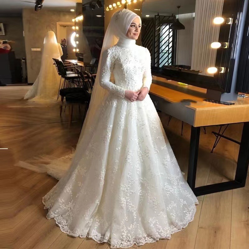 Long Sleeve Exquisite Wedding Dress