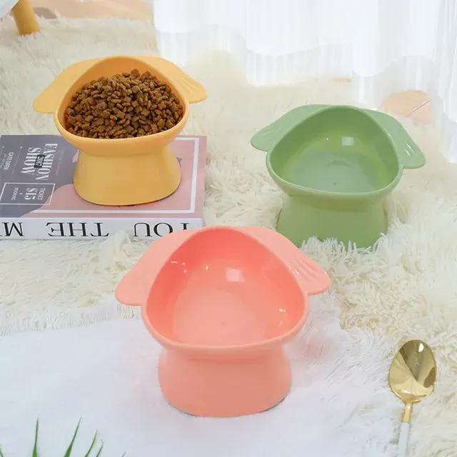 Elevated Pet Bowl 1
