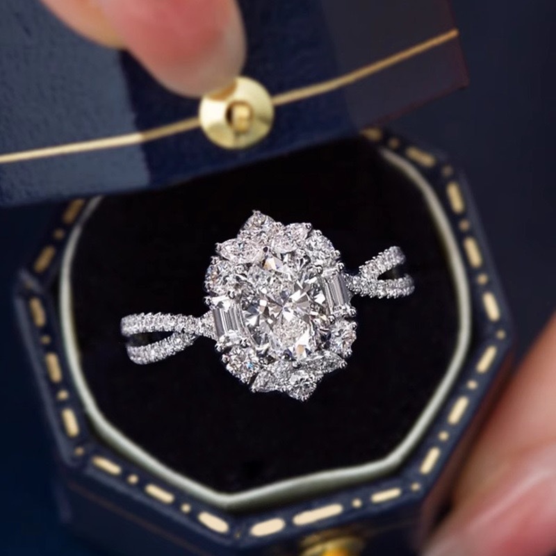 Women's Light Luxury 1ct Six-Prong Ring Classic Wedding 2