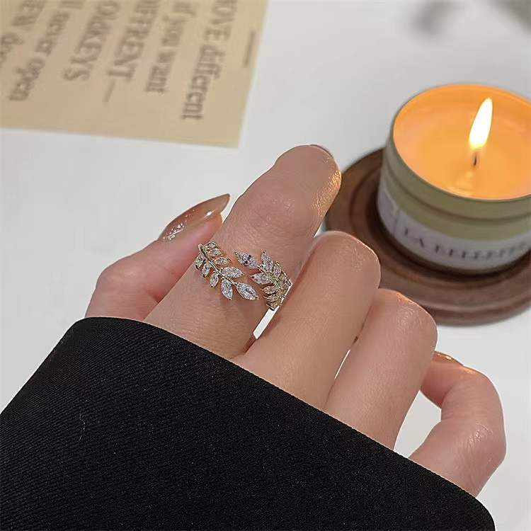 Niche Leaf Ring Light Luxury Full Of Diamonds