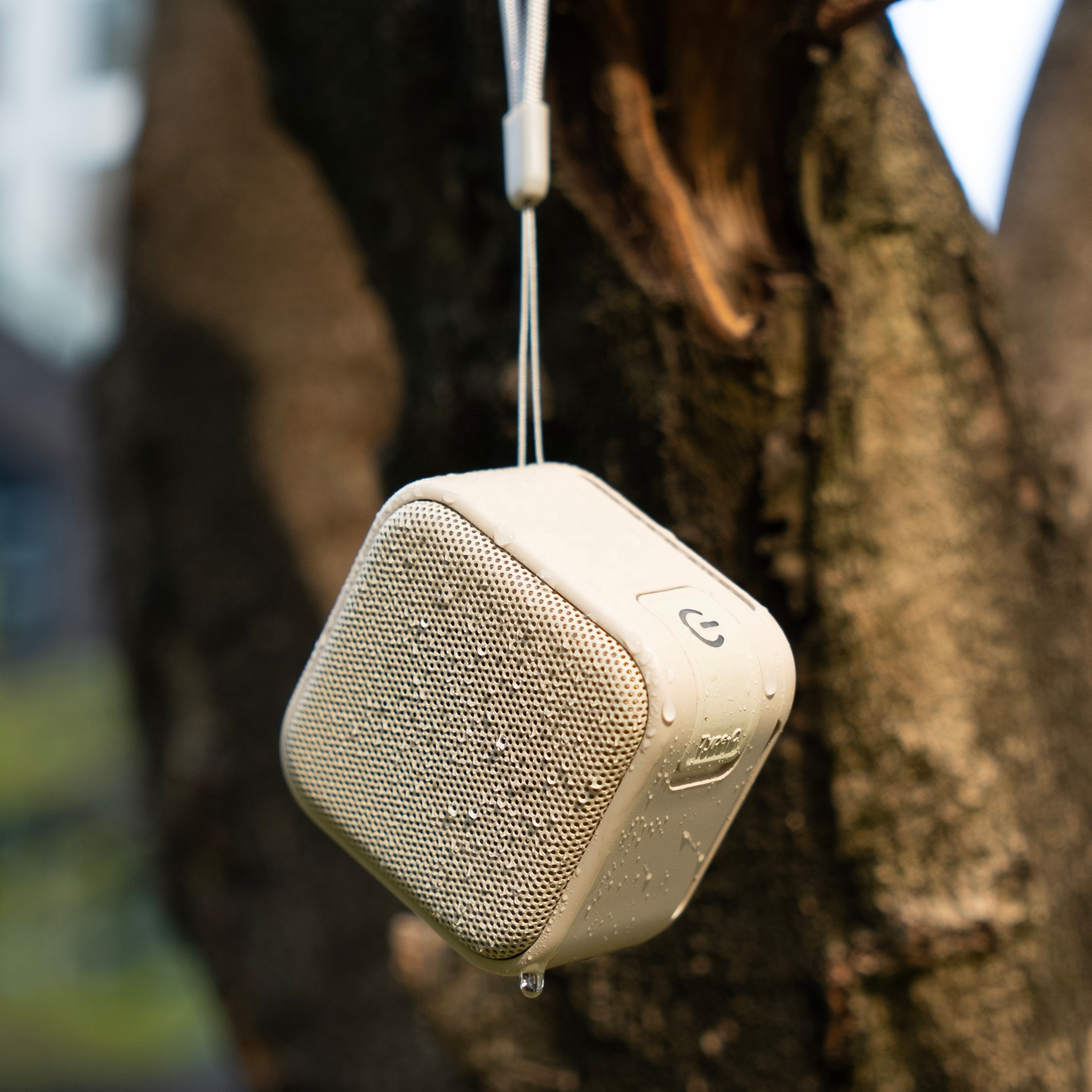 Wasserdichte Rauschmaschine mit Bluetooth-Lautsprecher 2