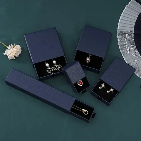 Ultra-Thin Corrugated Jewelry Box With Zipper