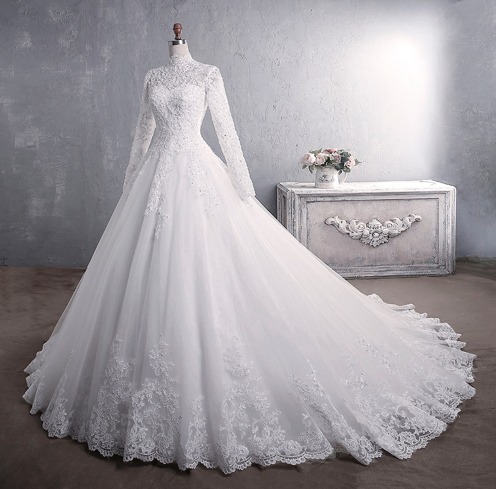 Brautkleid