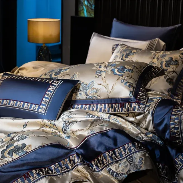 Jacquard Satin Bedding Set 4