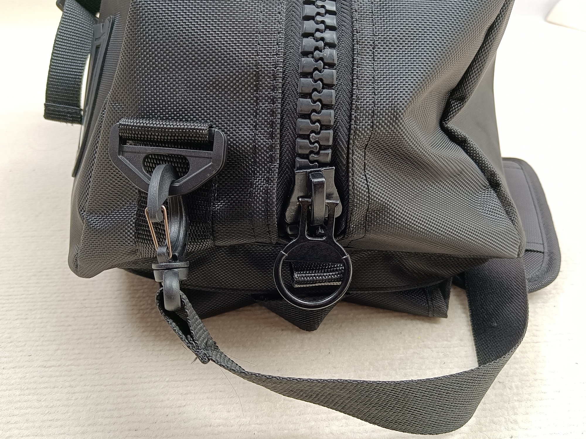 Designed Large Zipper With Shoe Compartment Capacity Waterproof 3