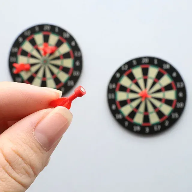 Magnetic Mini Dartboard 4