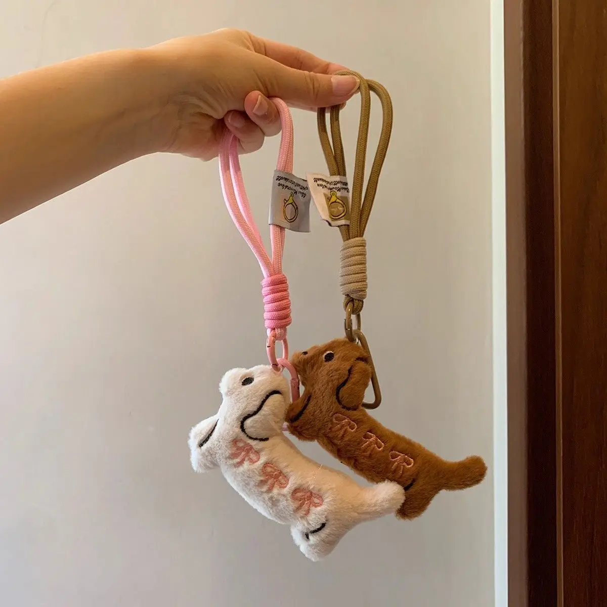 ZAKOL Süßer Kawaii Dackel Schlüsselanhänger Puppenanhänger Cartoon Welpe 4