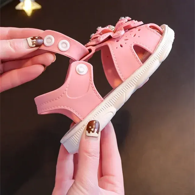 Kids' Sandals 4