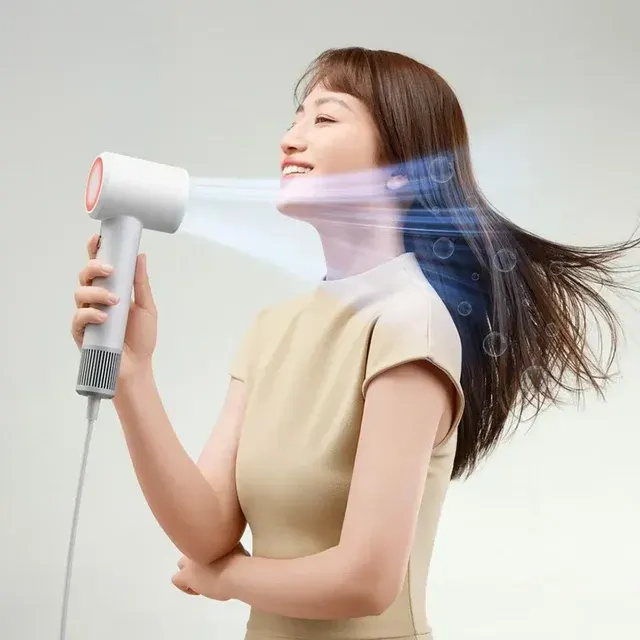 Hair Dryer 4
