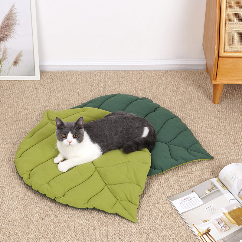 Reversible Fleece Dog Crate Mat 2