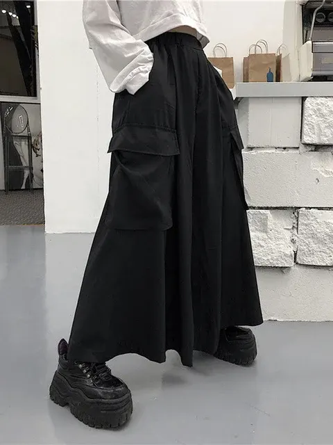 Women's Wide-Leg Cargo Pants 4