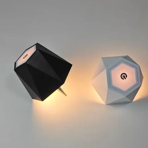 Outdoor Touch-Control LED-Tischlampe mit USB-Ladefunktion Hotel- und Gastronomie-Weinflaschen-Design