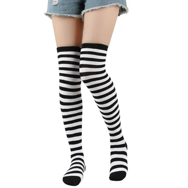 Gestreifte Überknie-Baumwollsocken im Gothic-Stil 2