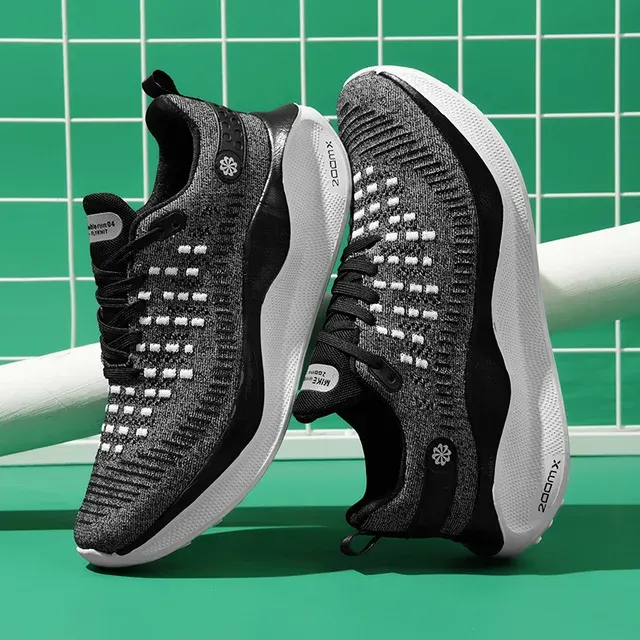 Laufschuhe 4