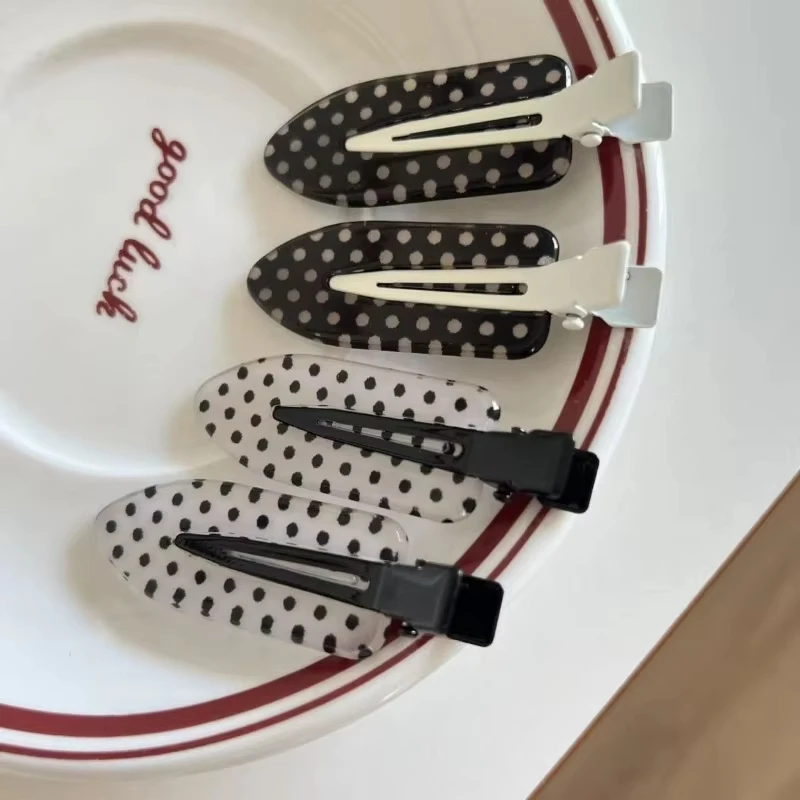 Black-and-White Polka Dot Acrylic Hair Clips 4