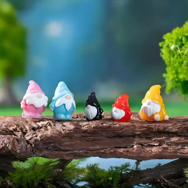 Mini Gnome Figurine Set 4