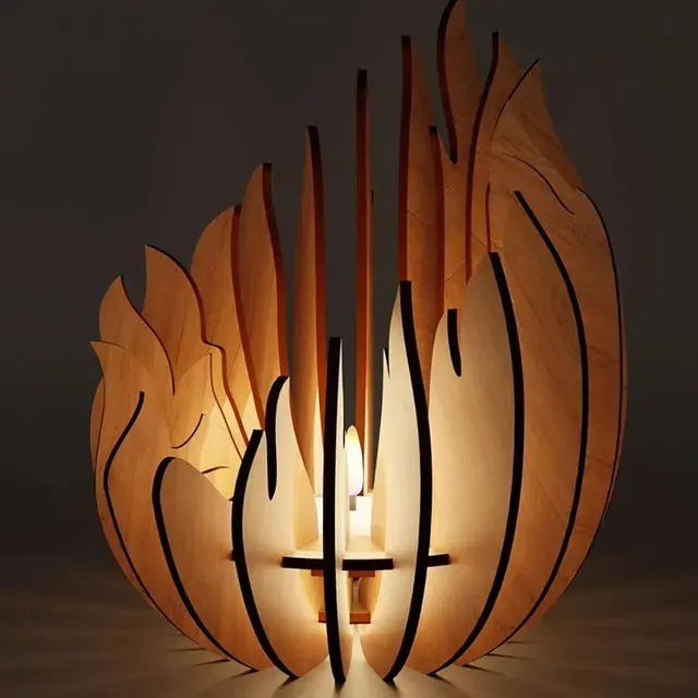 Holz-Kerzenhalter 4