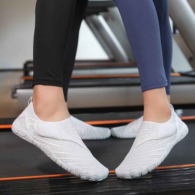Lightweight Barefoot Water Shoes with Toe Box 3
