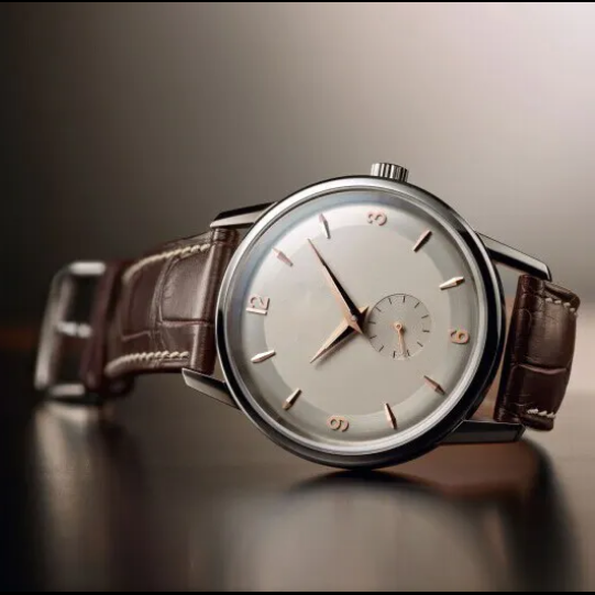 Minimalist Stainless Steel Quartz Watch 2