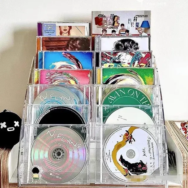 CD Stand 2