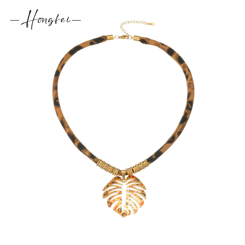 Flower Pendant Necklace, 18K Gold Plated Steel