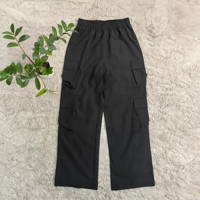 Women's Cargo Pants 2