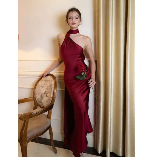 Satin-Abendkleid 2