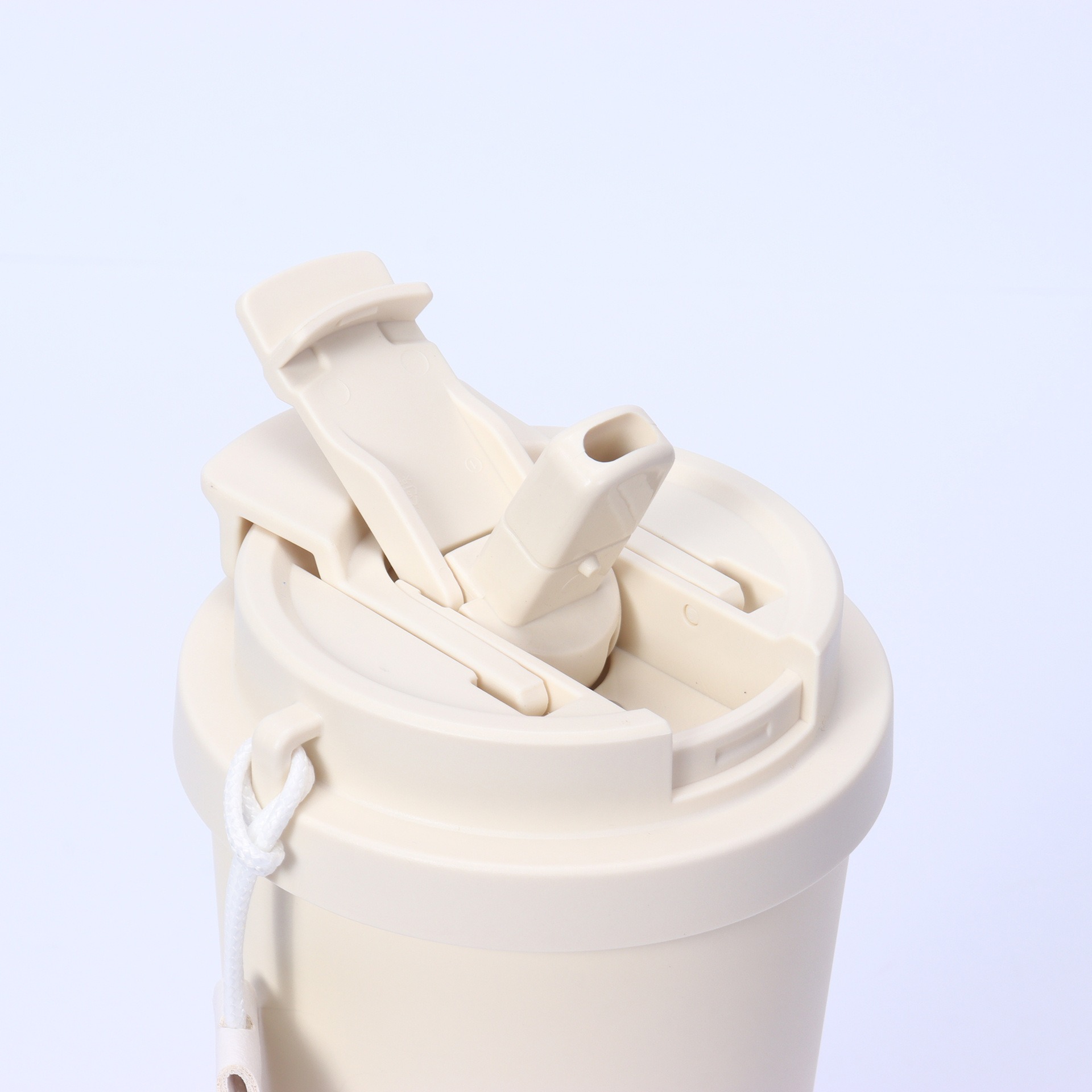 Double-Wall Ceramic Travel Mug 500ml Handle 4