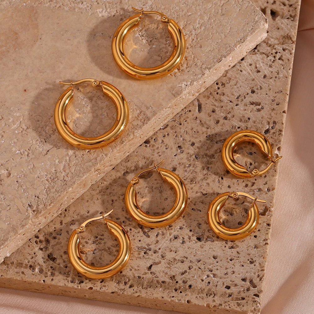 Oversized Geometric 18K Gold Hoop Earrings 2