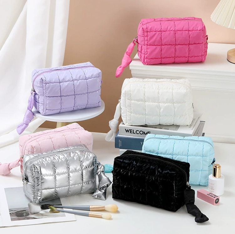 Gesteppte Kosmetiktasche aus Nylon, wasserdicht