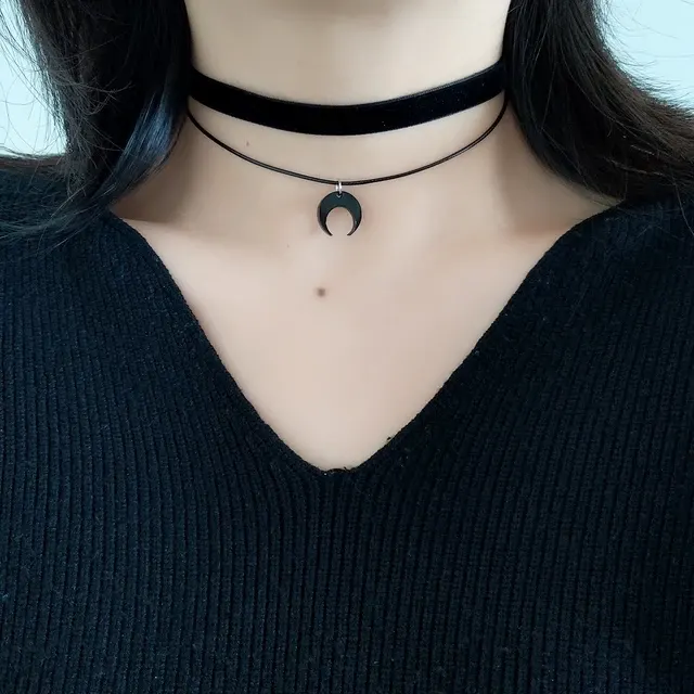 Velvet Choker Necklace 3