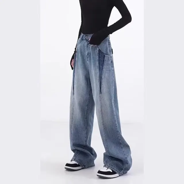 Straight-Leg-Jeans 1
