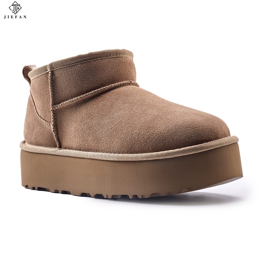 Designer Women's Breathable Winter Suede Ankle Boots With 4