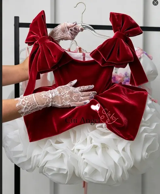 Samt-Blumenmädchenkleid 3
