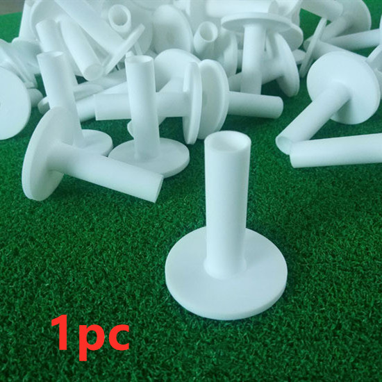 Weiße Golf-Tees in mehreren Größen