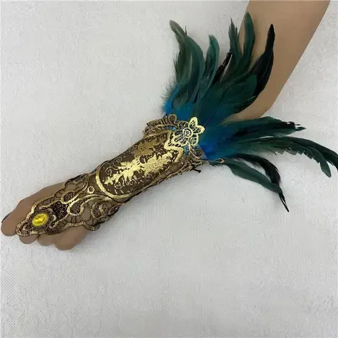 Gothic Feder-Armmanschette