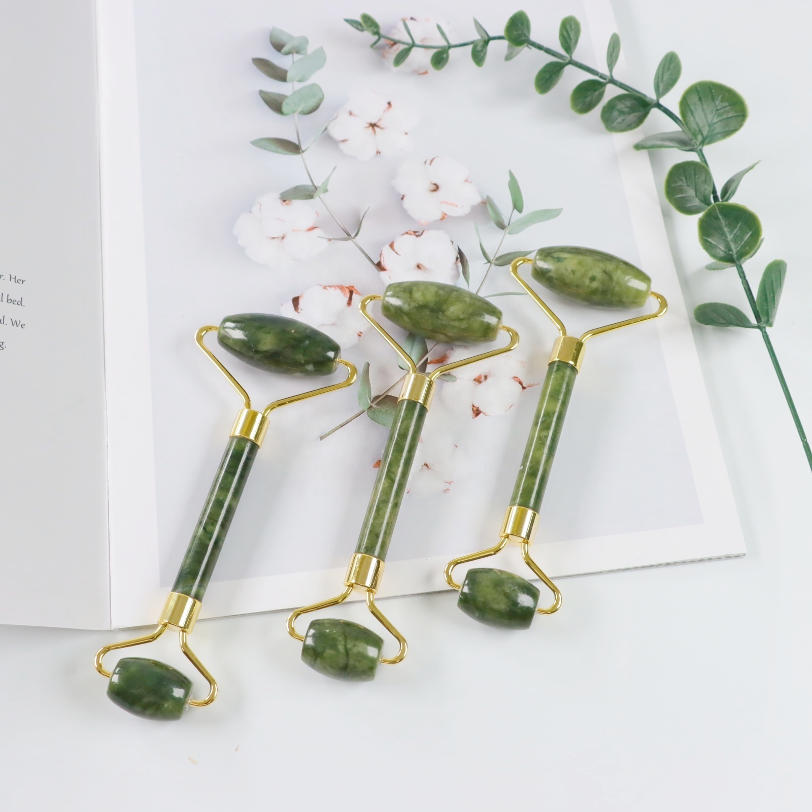 Xiuyan Dark Green Jade Roller & Gua Sha 4
