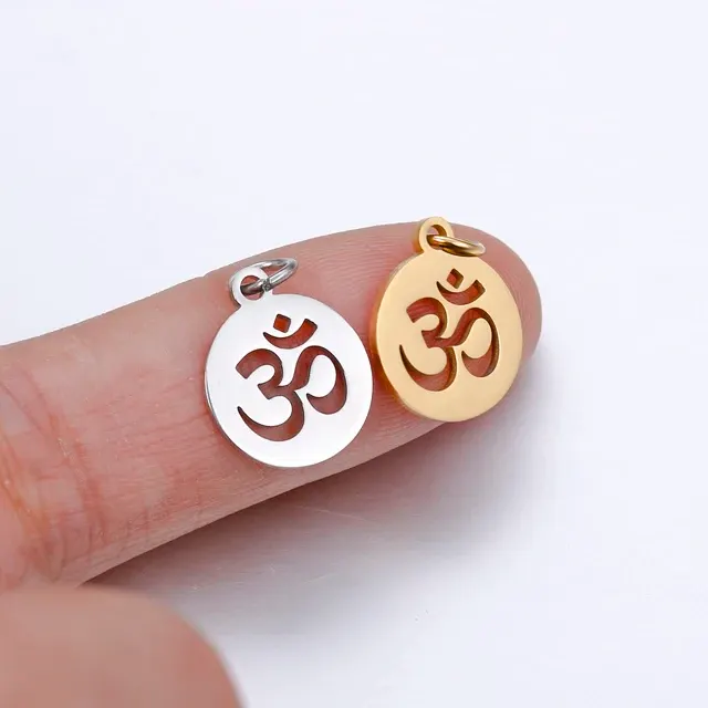 Om Pendant 3